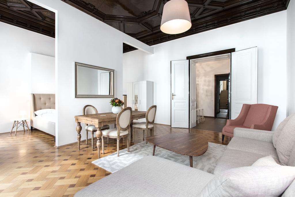 Heymi In Center Appartement Wenen